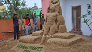 eodisha, Sand Art on world Human Right Day by International Sand Animation Artist Manas Kumar Sahoo #Odisha #SandArt