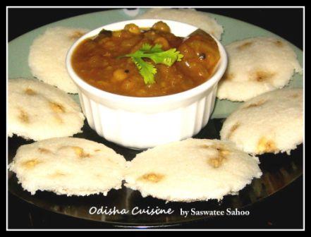Coconut Paneer Stuffed Sweet Idli (Pura Dia Idli)