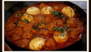CHICKEN kOFTA EGG CURRY